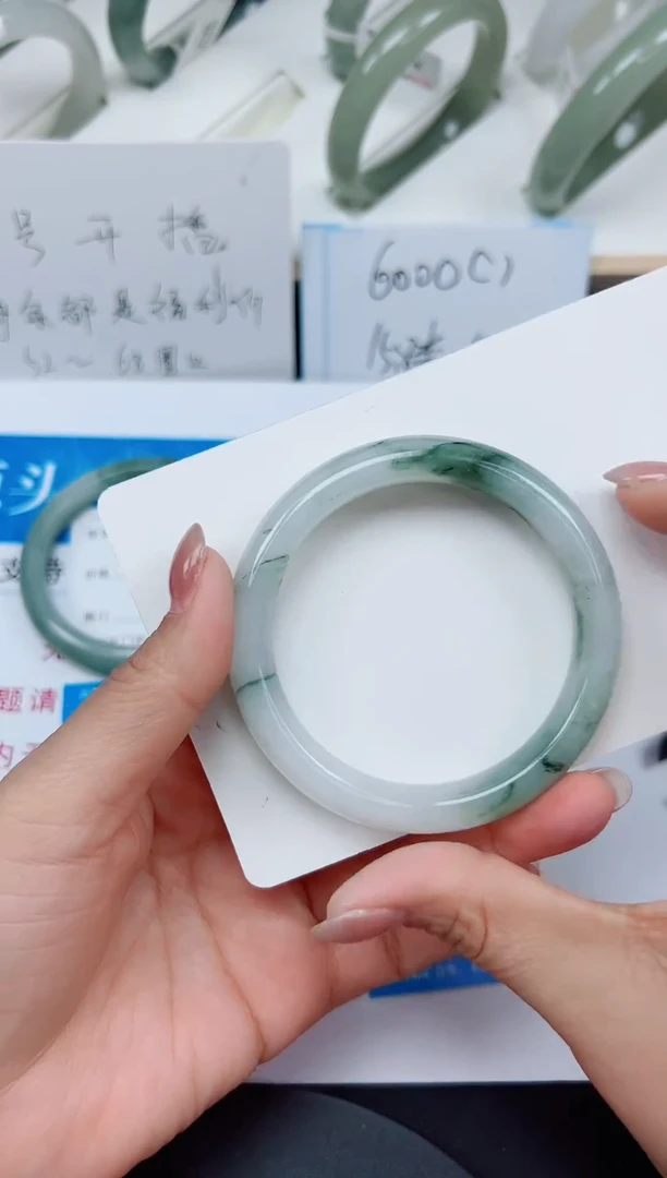 未镶嵌手镯石英质玉192-54/55