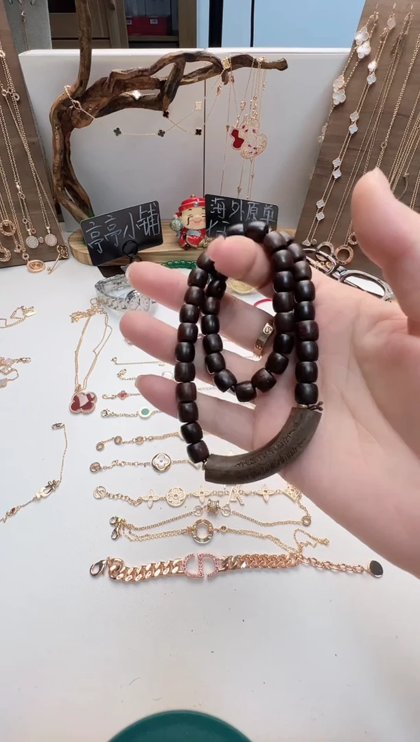 华禄甄选阁亭亭总铺