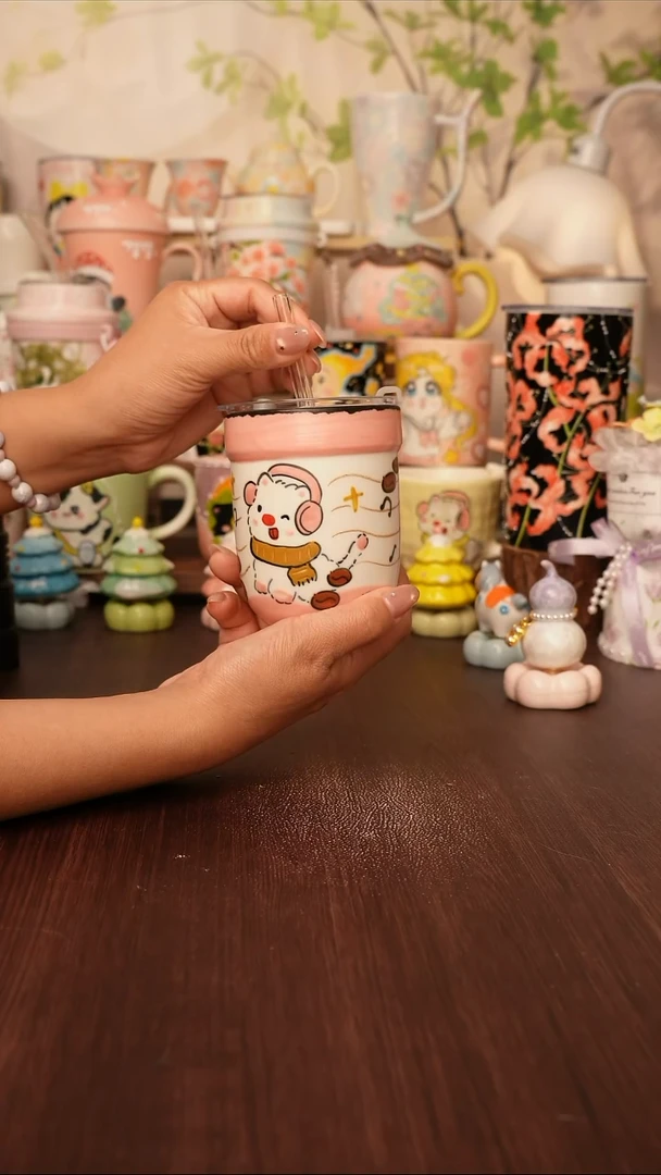 陶景德镇手绘的杯子