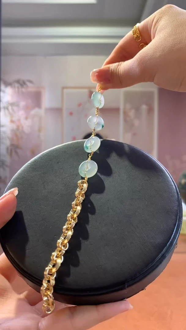 石英质玉未镶嵌颈饰非洲翠扣子手链