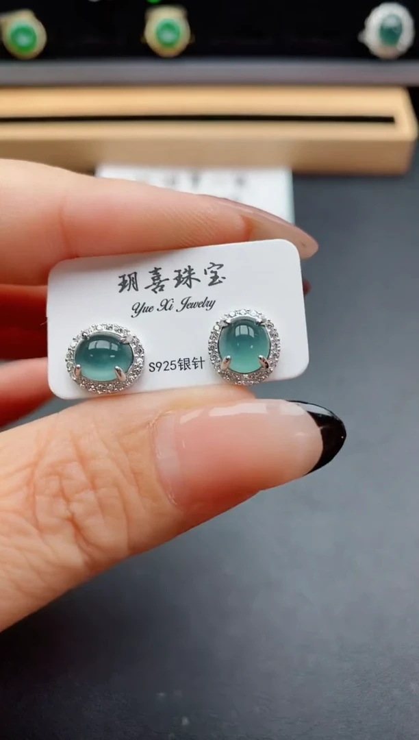 银S925镶嵌翡翠耳饰1