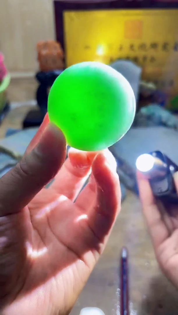 翡翠挂件未镶嵌A货常星1705