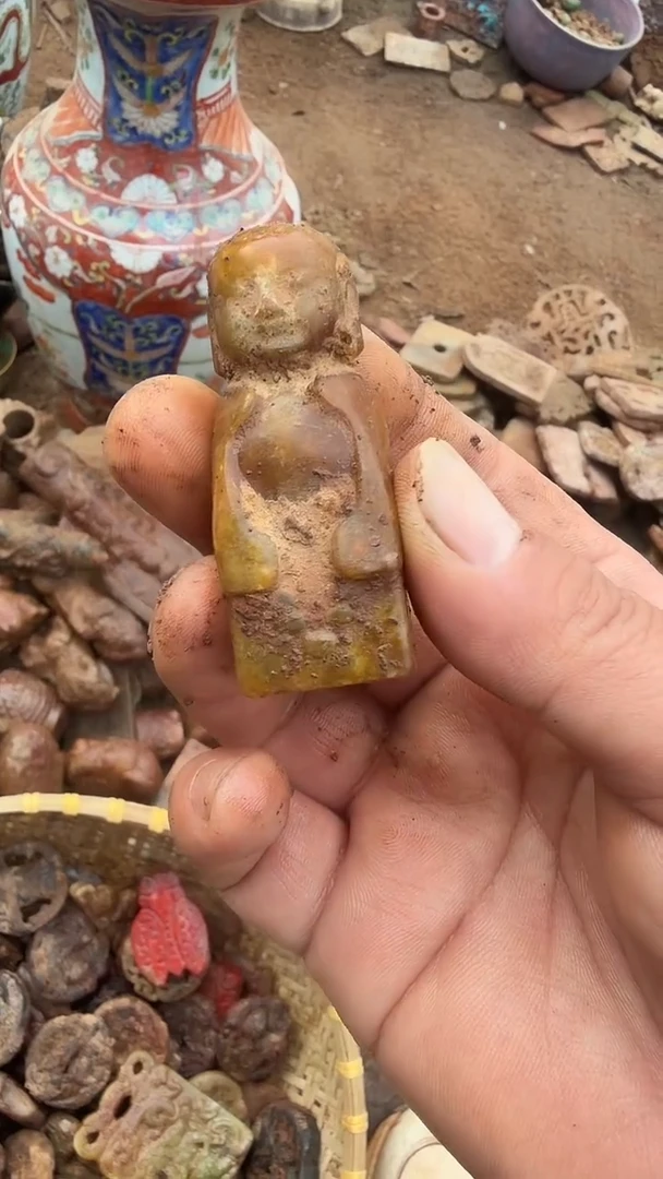 未镶嵌岫岩河磨玉（透闪石质玉）挂件9**文岫岩河磨玉