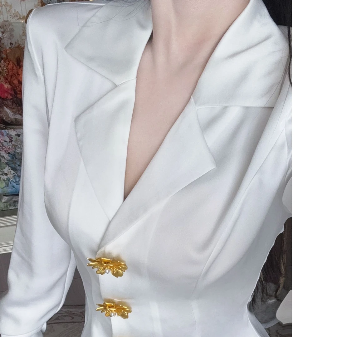 【雅乔定制】南极恋 光泽感缎面翻领收腰白色长袖衬衫DYCC-25018013