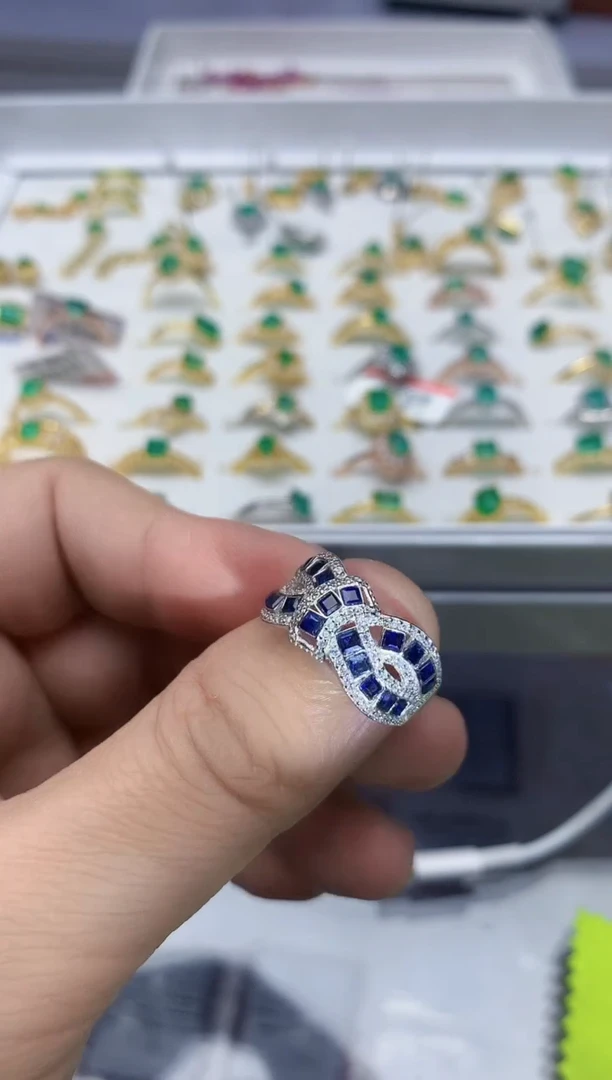 【闪购商品】蓝宝石戒指银S925镶嵌........