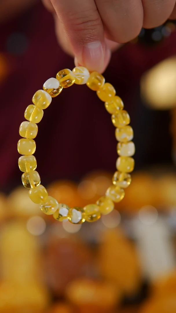 【闪购商品】蜜蜡手链未镶嵌金瓷白老型手串