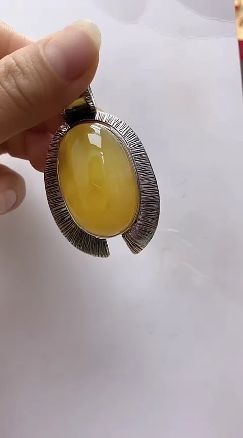 【闪购商品】琥珀裸石银S925镶嵌蜜蜡吊坠