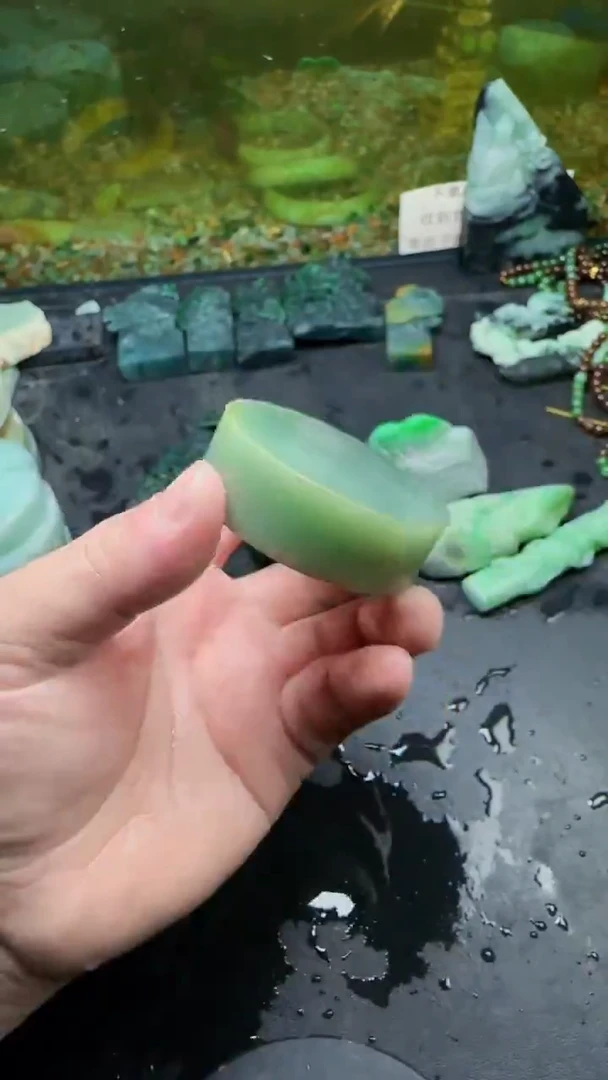 【闪购商品】翡翠颈饰未镶嵌084天然翡翠