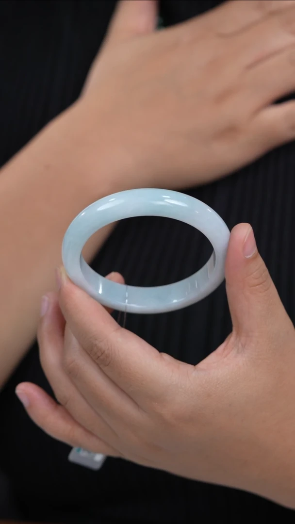 翡翠手镯未镶嵌翡翠手镯L1088