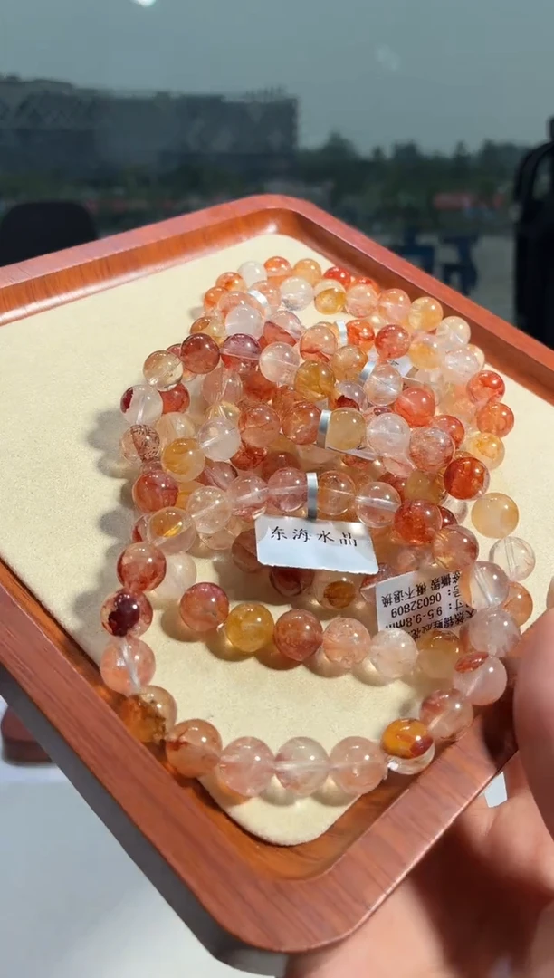 水晶手链未镶嵌9.5-9.8锦鲤胶花手链多样性发其一