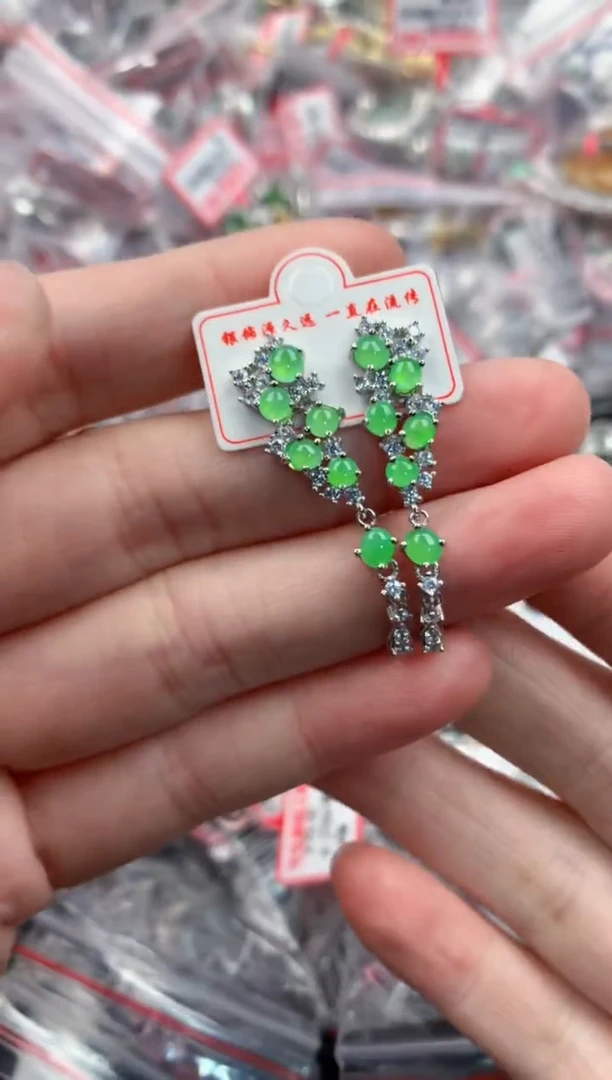 银S925镶嵌戒指翡翠888     2