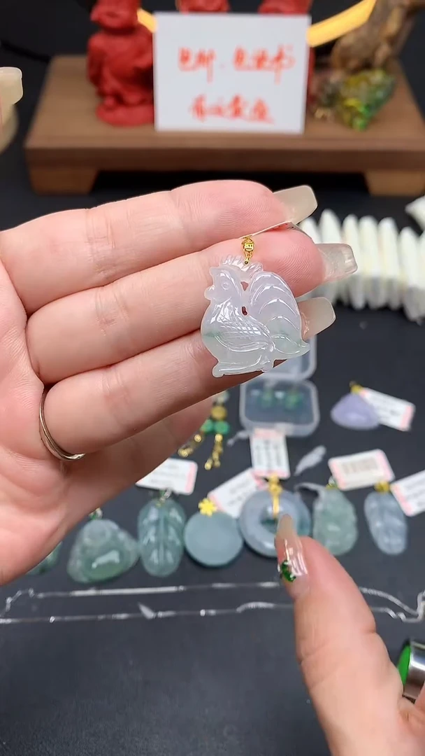 【闪购商品】翡翠吊坠(不含链)18K金镶嵌MS155598