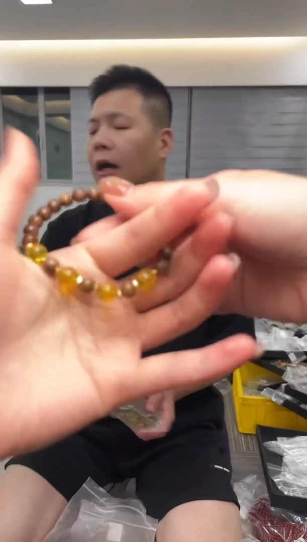 裸石蓝珀未镶嵌（多样性发一件）