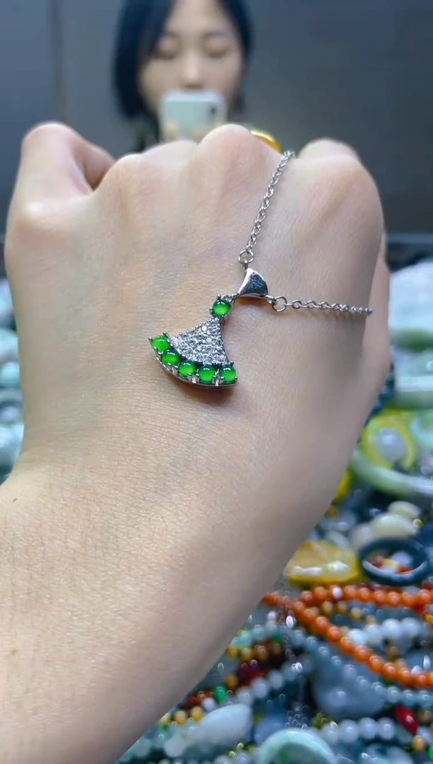 翡翠未镶嵌颈饰/E/翡翠A货一图一物