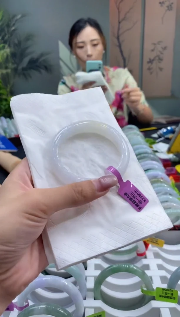 未镶嵌手镯翡翠000039850