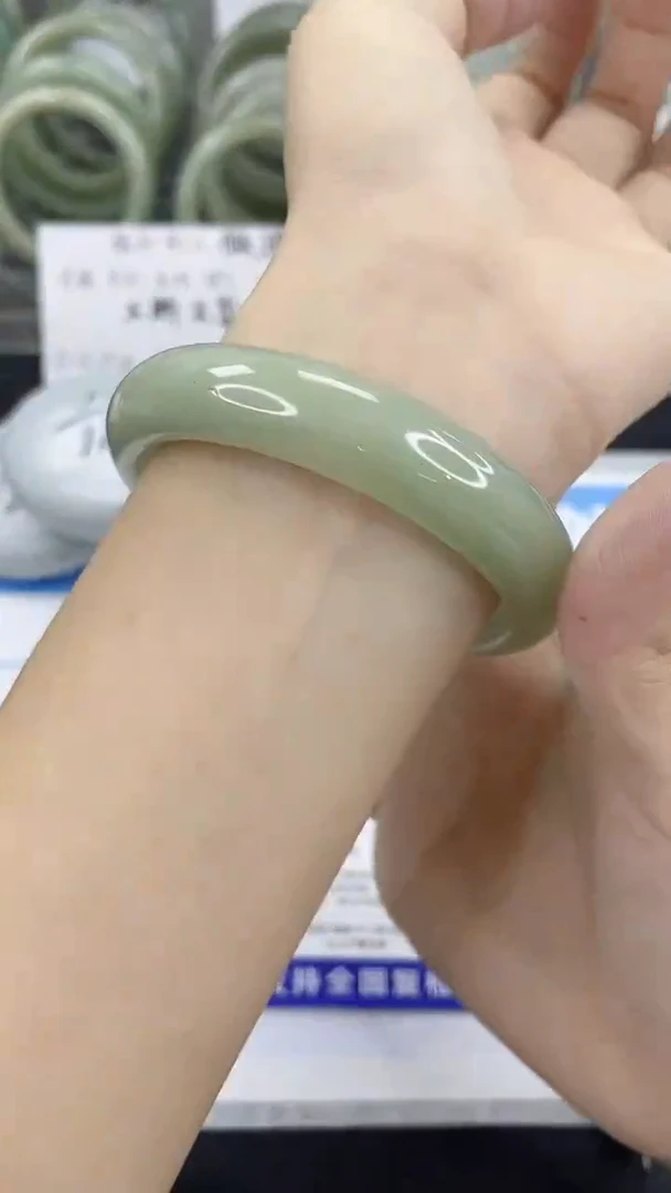 未镶嵌手镯石英质玉185-57/58