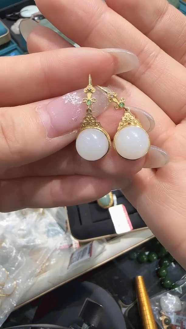 【闪购商品】和田玉耳环/多样性发18K金镶嵌R145