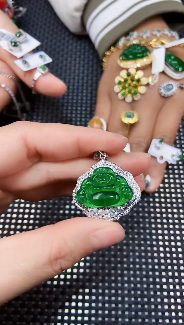 【闪购商品】翡翠吊坠(不含链)未镶嵌11111111111