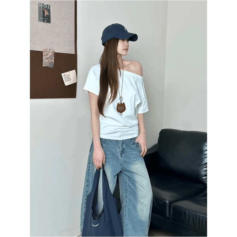 纯欲露斜角肩百搭慵懒松弛感辣妹短袖t恤女2025夏新款显瘦上衣女