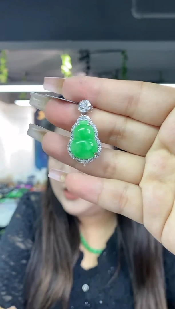 翡翠未镶嵌吊坠(不含链)多样性发其一颜色微差