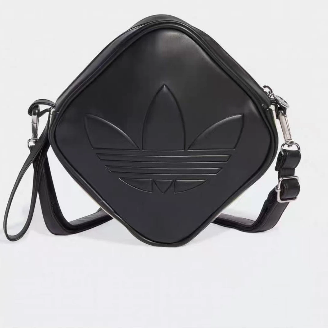 adidas/阿迪达斯D SHAPPED BAG三叶仿皮方形单肩挎包JC6004