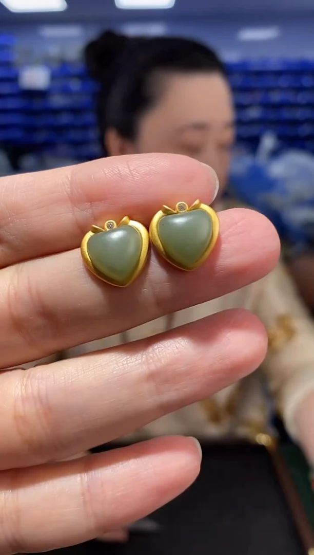 银S925镶嵌和田玉耳饰EZ3006