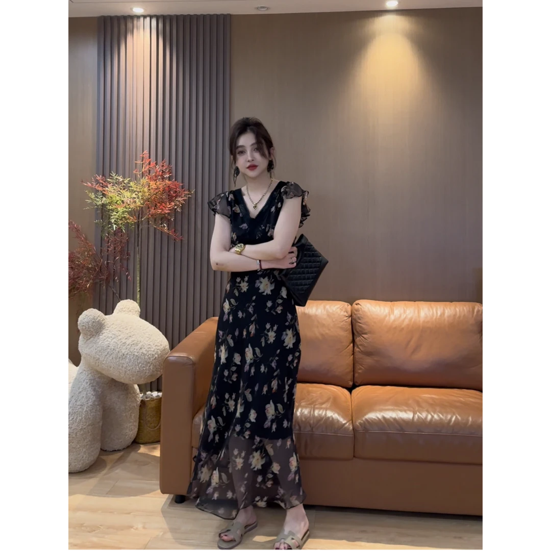 D3 法式蕾丝V领碎花气质修身显瘦连衣裙 ED0304