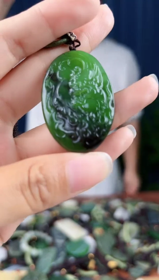 未镶嵌和田玉挂件拍一发一，多样性发货