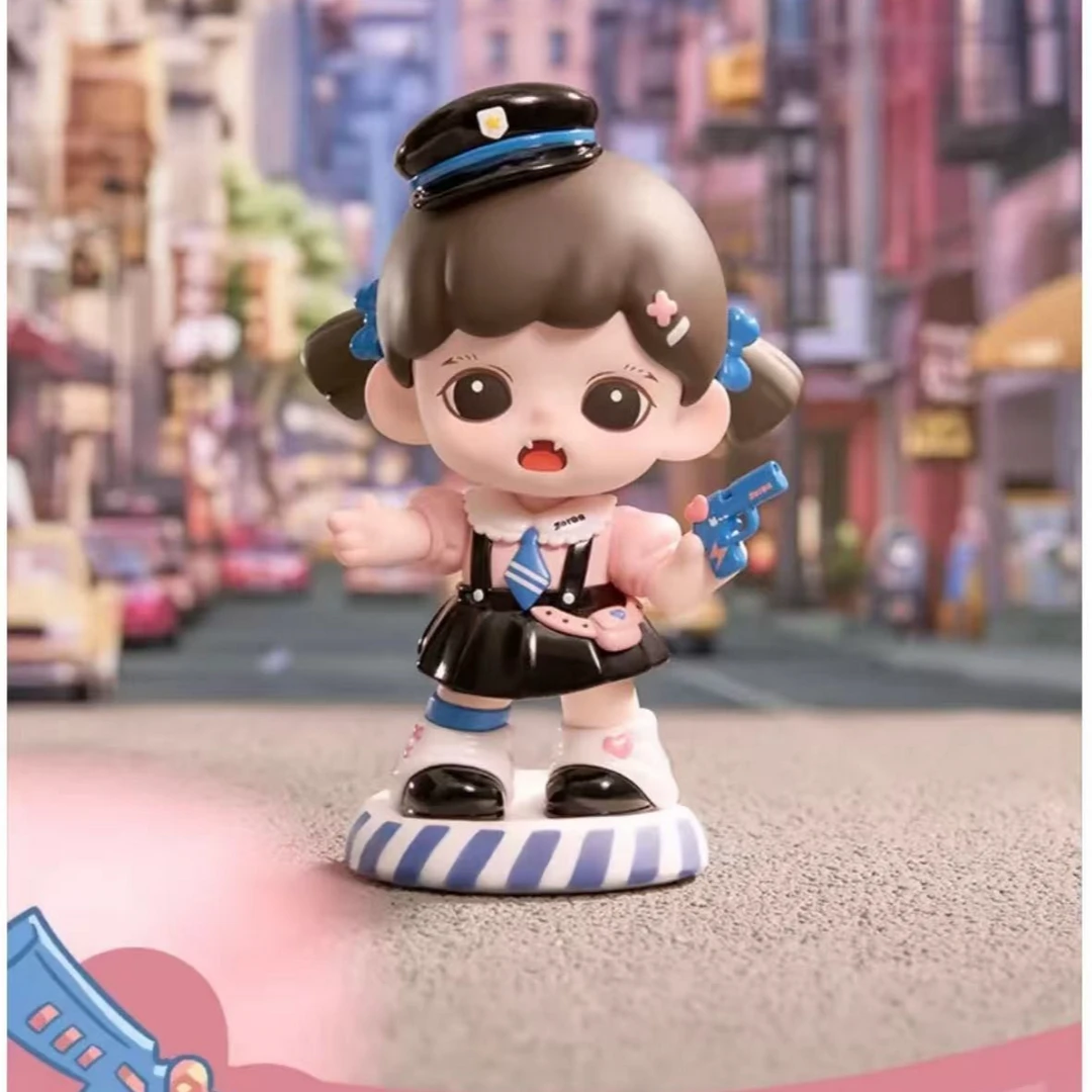宇宙潮玩zoraa小女警吊卡系列潮玩手办