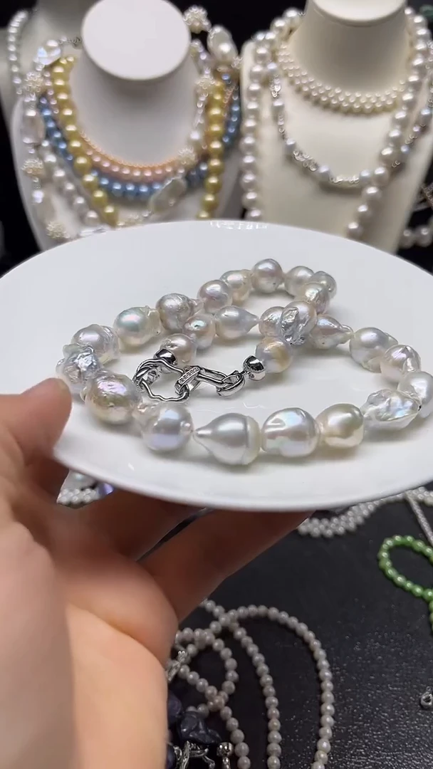 颈饰未镶嵌淡水珍珠多人