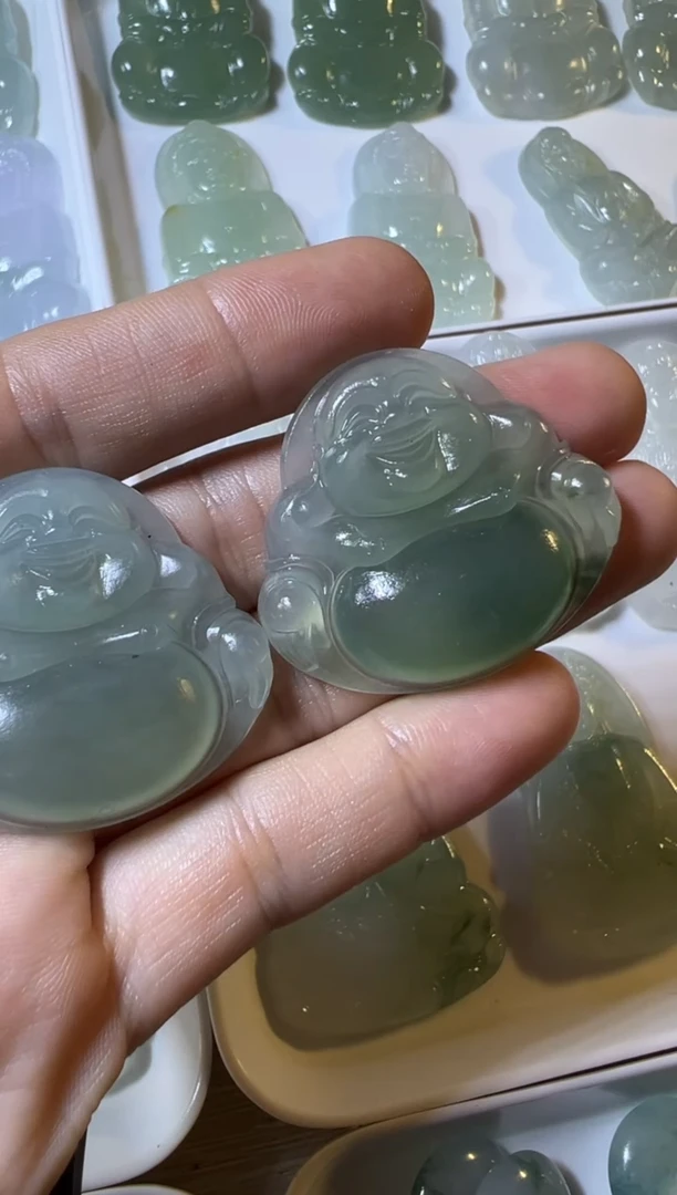 未镶嵌定制翡翠佛公