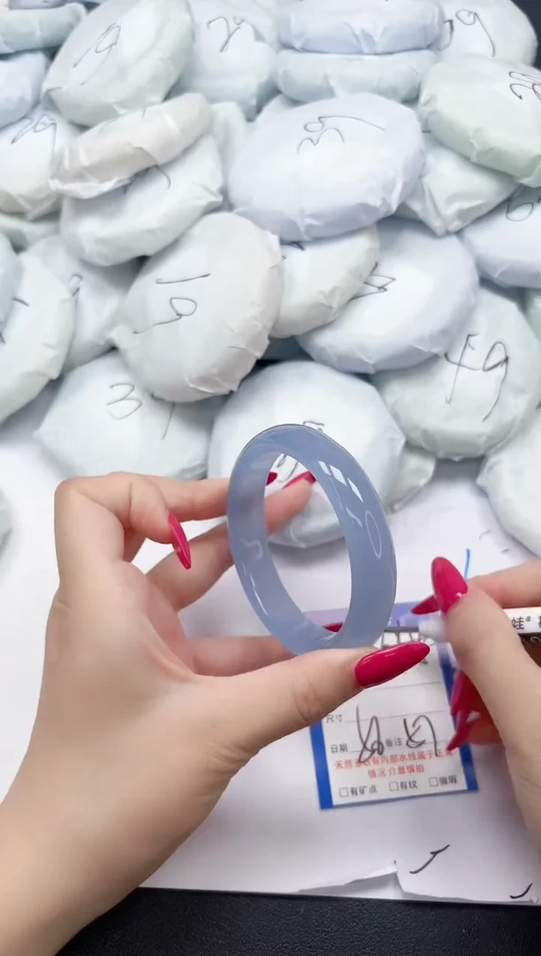 未镶嵌手镯石英质玉A70/5657