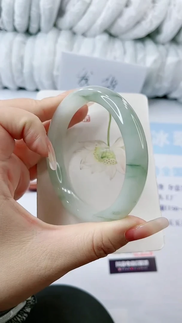 【闪购商品】石英质玉手镯未镶嵌多样性发货C39