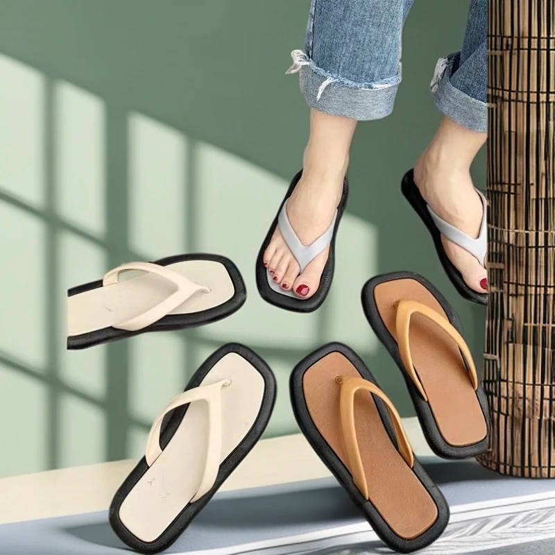 女款夏凉拖鞋韩系家居洗澡防滑外穿网红ins高颜值沙滩情侣