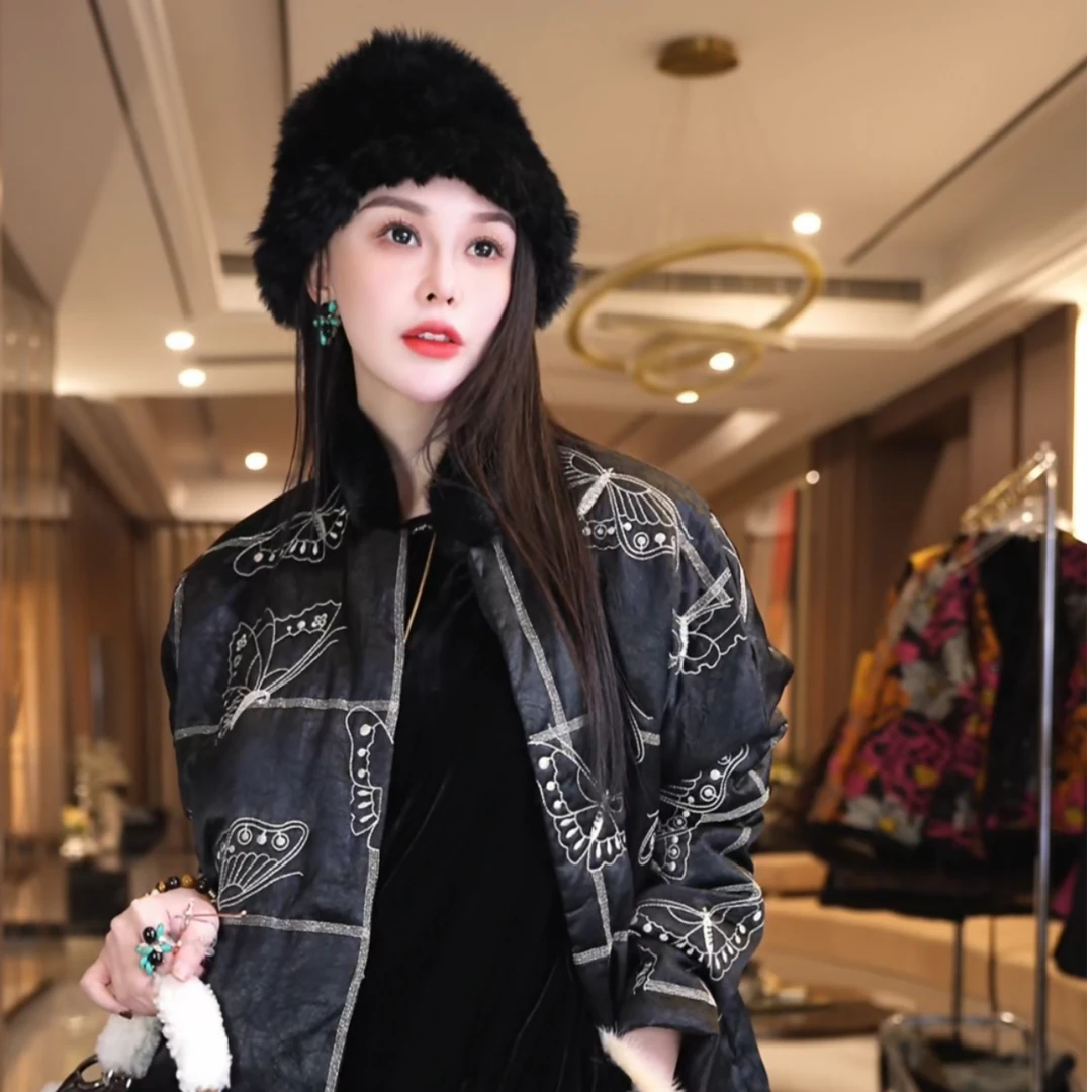 飞儿【素描蝶外套】2025款白鸭绒拼接水貂毛绒羽绒外套