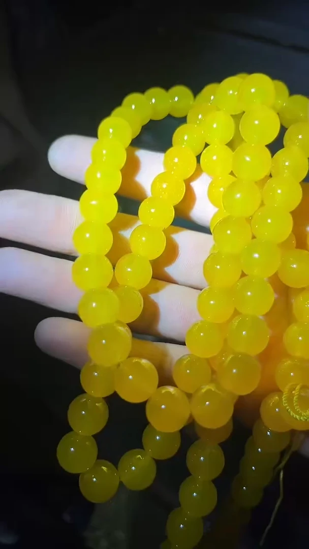 和田玉未镶嵌挂件玄黄项链一条