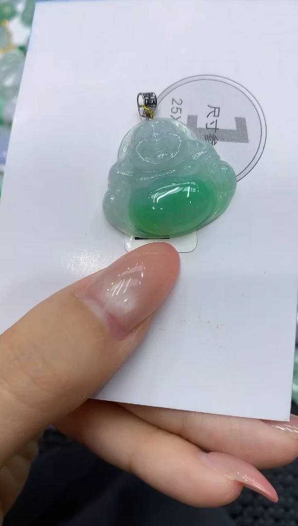 颈饰18K金镶嵌翡翠111111111111