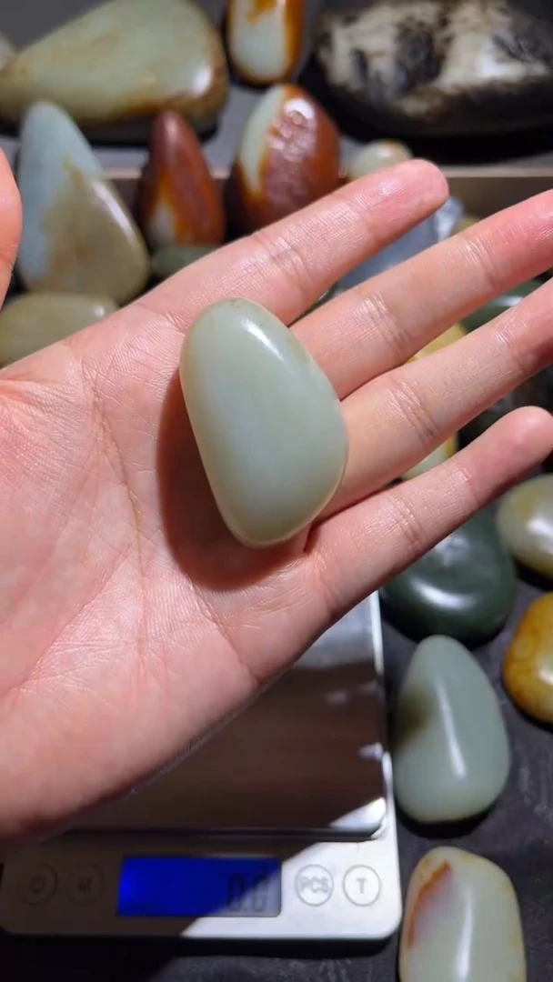 和田玉未镶嵌颈饰和田玉