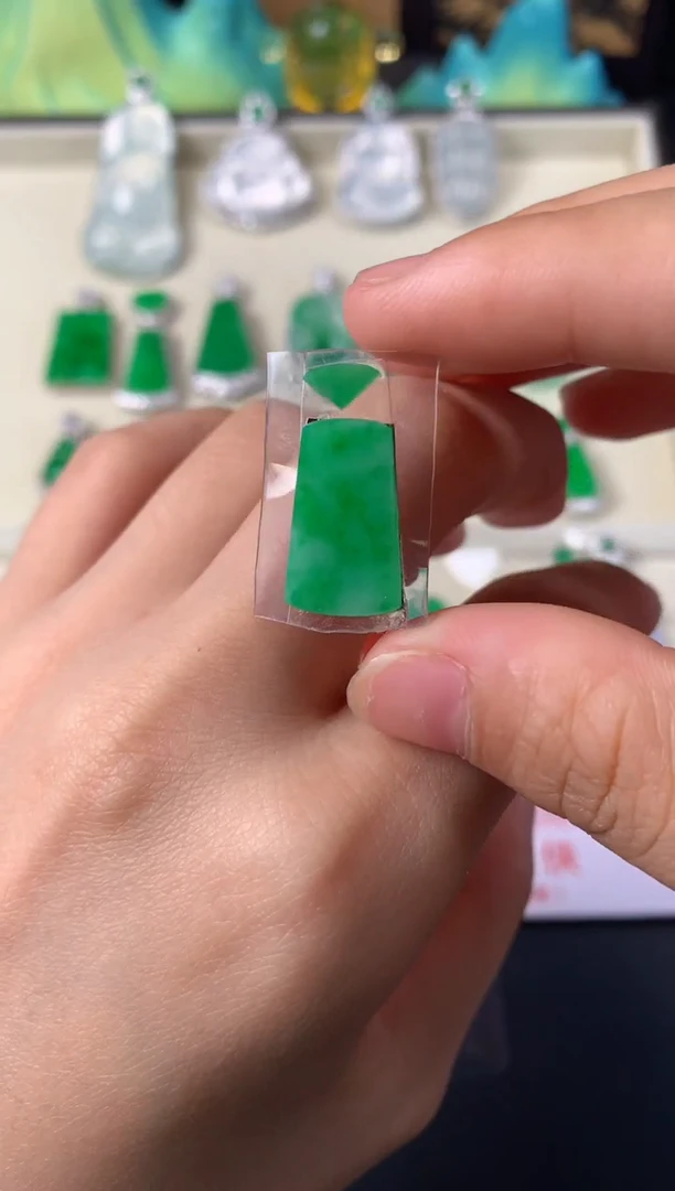 未镶嵌定制翡翠裸石（镶嵌定制）