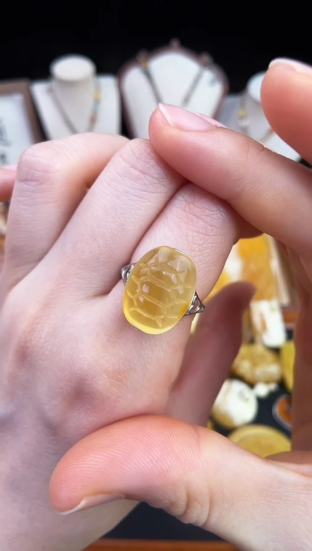 琥珀未镶嵌珠宝奇石柒月