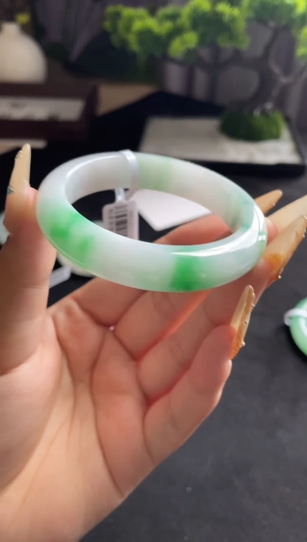 未镶嵌手镯翡翠三天鉴赏期