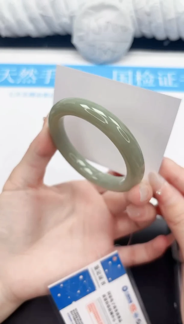 手镯和田玉未镶嵌46-54.3QS3