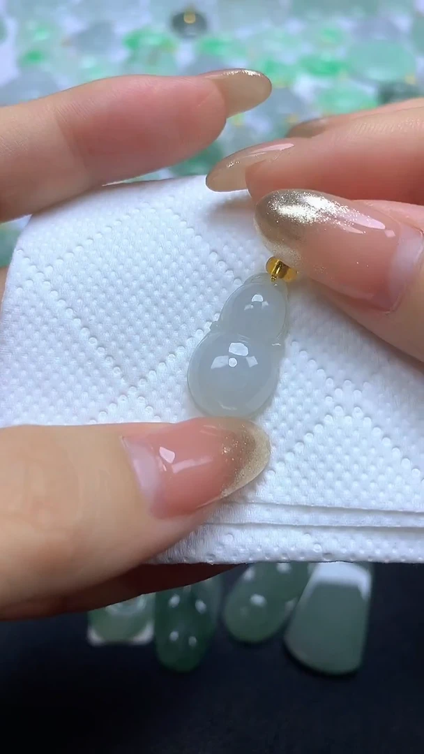 颈饰未镶嵌翡翠A货