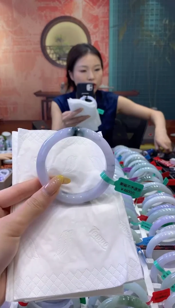 翡翠手镯未镶嵌多人04473