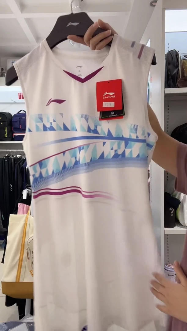 清仓款运动服球鞋配件不退换  女士连衣裙白色L170