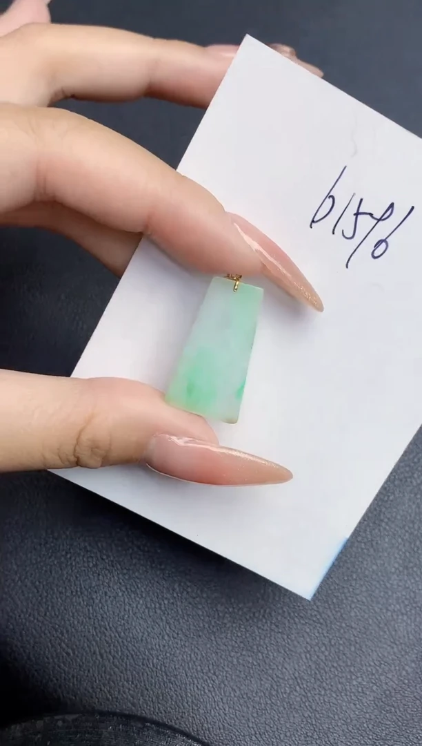 【闪购商品】翡翠颈饰18K金镶嵌000000000