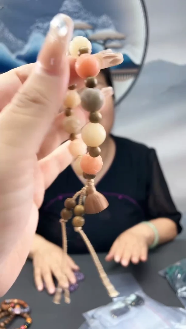 密玉（石英质玉）挂件未镶嵌莲花菩提