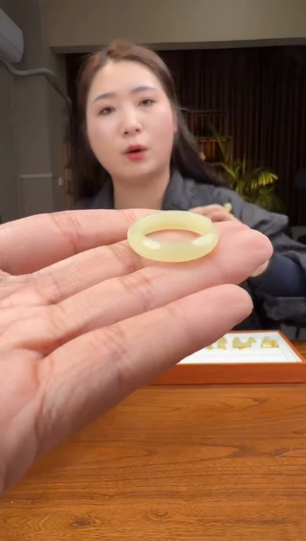 【闪购商品】和田玉132未镶嵌1.22冰冰14-16港码