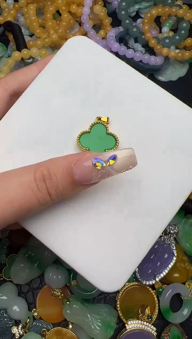 翡翠未镶嵌颈饰天然缅甸翡翠吊坠