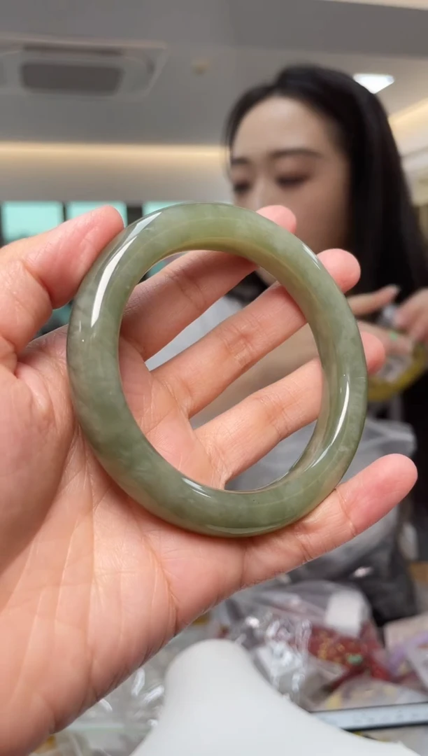 和田玉手镯未镶嵌（多样性单个发货）